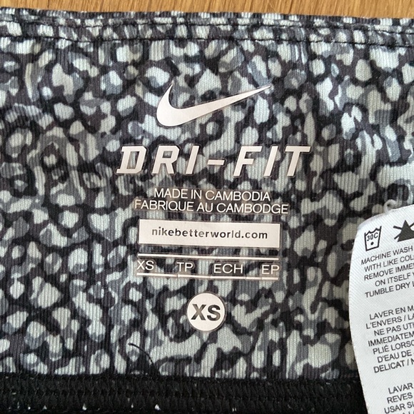 Nike Dri-Fit Running Cropped Leggings - Picture 3 of 10